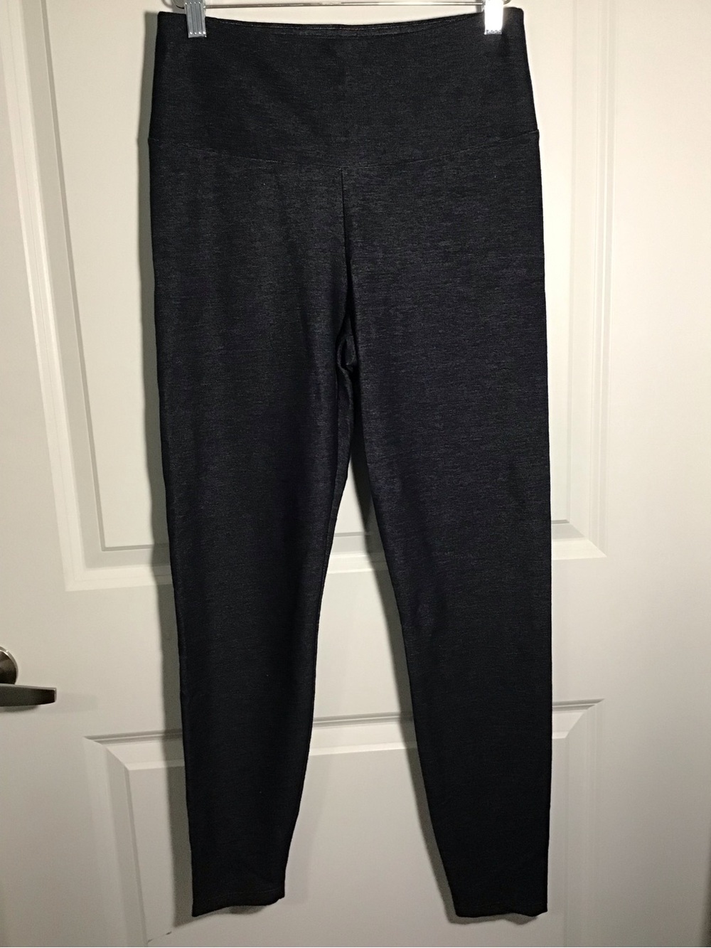 No Boundaries Navy Blue Active Leggings Size M